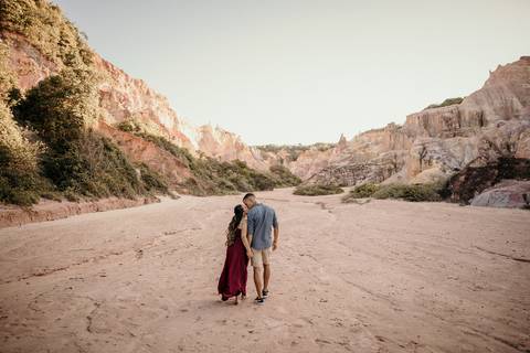 Ensaio Arthur e Ellen, pré casamento, pré wedding, praia de coqueirinho, fotos espontânea de casal, namorados, João Pessoa, litoral sul da paraíba,'
