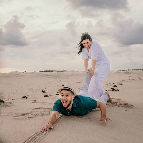 ensaio pré wedding, pré casamento, fotos espontâneas, ensaio casal, por do sol, barra de gramame, fotografo João Pessoa, litoral sul PB, empresa de fotografia em João Pessoa,'