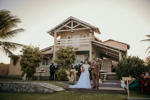 making of da noiva, making of do noivo, kasa falésia, casamento de dia, casamento na praia, Dafly makeup casamento ao ar livre, casamento no campo,'