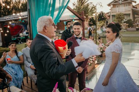 making of da noiva, making of do noivo, kasa falésia, casamento de dia, casamento na praia, Dafly makeup casamento ao ar livre, casamento no campo, casamento emocionante, '