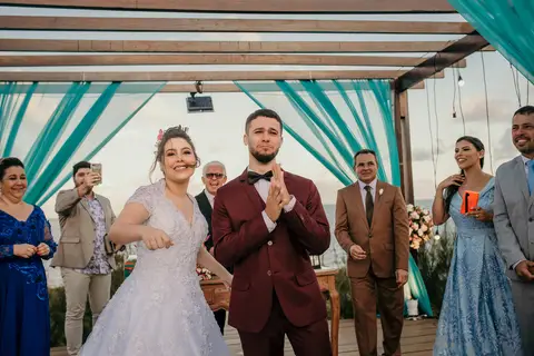 making of da noiva, making of do noivo, kasa falésia, casamento de dia, casamento na praia, Dafly makeup casamento ao ar livre, casamento no campo, casamento emocionante, homem de ferro, homem de ferro no casamento'