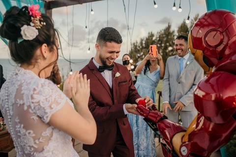 making of da noiva, making of do noivo, kasa falésia, casamento de dia, casamento na praia, Dafly makeup casamento ao ar livre, casamento no campo, casamento emocionante, homem de ferro, homem de ferro no casamento'