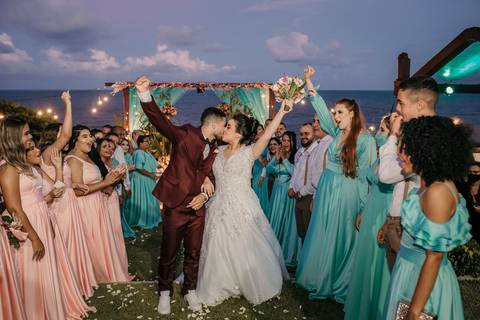 making of da noiva, making of do noivo, kasa falésia, casamento de dia, casamento na praia, Dafly makeup casamento ao ar livre, casamento no campo, casamento emocionante, '