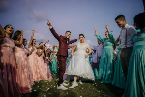 making of da noiva, making of do noivo, kasa falésia, casamento de dia, casamento na praia, Dafly makeup casamento ao ar livre, casamento no campo, casamento emocionante, '