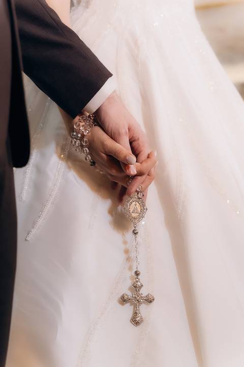 casamento Andressa e Lucas na Capela Santa Tereza D'ávila e recepção do casamento no Gracejos Recepções em João Pessoa, noivos emocionados'