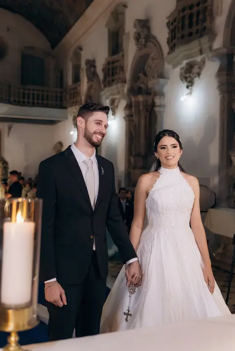 casamento Andressa e Lucas na Capela Santa Tereza D'ávila e recepção do casamento no Gracejos Recepções em João Pessoa, noivos emocionados'