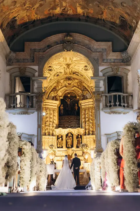 casamento Andressa e Lucas na Capela Santa Tereza D'ávila e recepção do casamento no Gracejos Recepções em João Pessoa, noivos emocionados'
