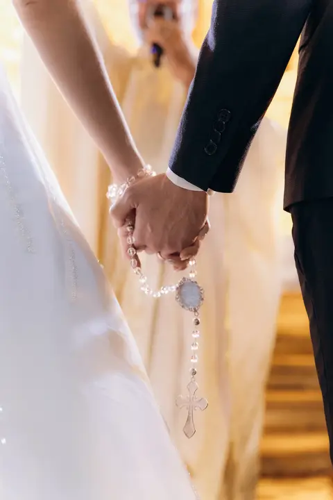 casamento Andressa e Lucas na Capela Santa Tereza D'ávila e recepção do casamento no Gracejos Recepções em João Pessoa, noivos emocionados,'