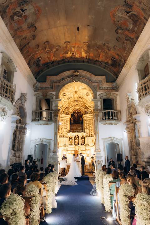 casamento Andressa e Lucas na Capela Santa Tereza D'ávila e recepção do casamento no Gracejos Recepções em João Pessoa, noivos emocionados,'