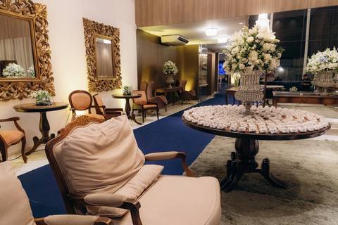 casamento Andressa e Lucas na Capela Santa Tereza D'ávila e recepção do casamento no Gracejos Recepções em João Pessoa, noivos emocionados,'