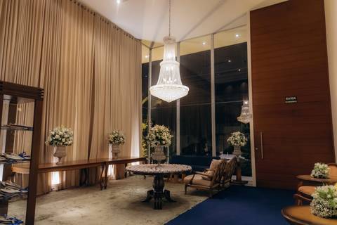 casamento Andressa e Lucas na Capela Santa Tereza D'ávila e recepção do casamento no Gracejos Recepções em João Pessoa, noivos emocionados,'