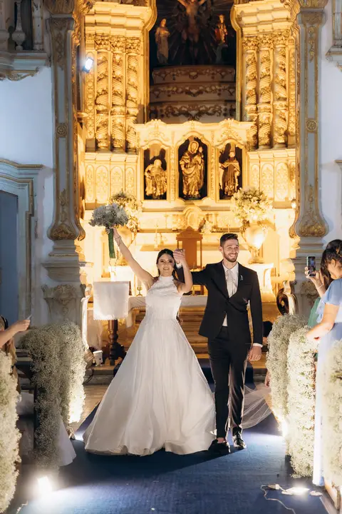 casamento Andressa e Lucas na Capela Santa Tereza D'ávila e recepção do casamento no Gracejos Recepções em João Pessoa, noivos emocionados,'