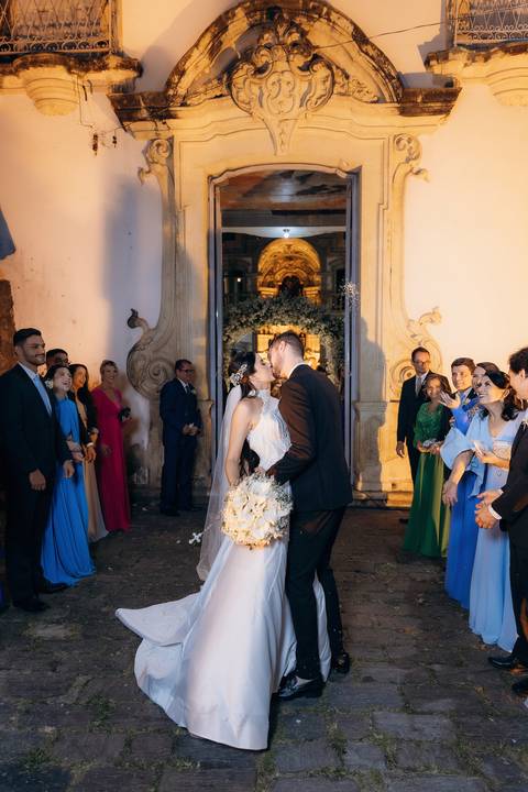 casamento Andressa e Lucas na Capela Santa Tereza D'ávila e recepção do casamento no Gracejos Recepções em João Pessoa, noivos emocionados,'