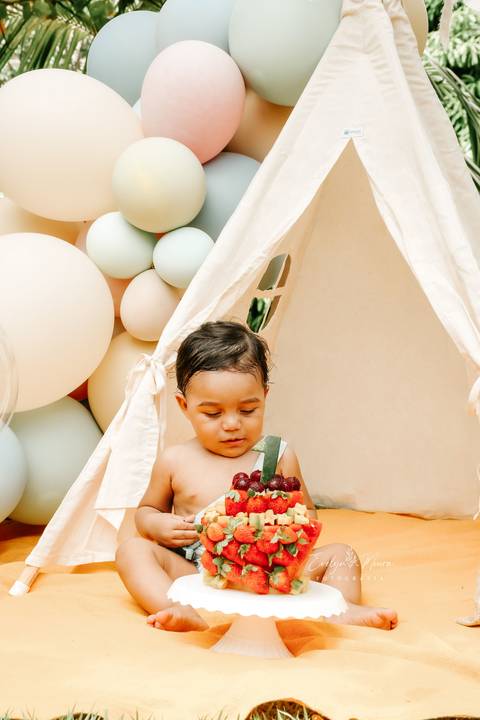 Ensaio de Acompanhamento de bebê. Evelyn Moura Fotografia. Fotógrafa em Niterói, Rio de Janeiro. Newborn. Festa infantil - Smash the cake - Smash the fruit - bebê - ensaio de 1 ano - viral'