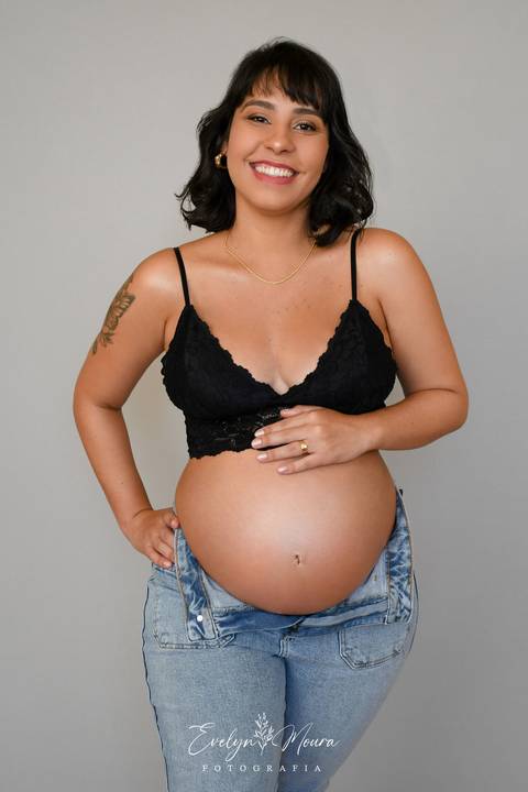 Ensaio Lifestyle Gestante - Ensaio Gestante Estúdio - Niterói, Rio de Janeiro - Evelyn Moura Fotografia - Ensaio de Gestante - Gestante - Newborn - Ensaio em casa - Doce gestar - ensaio estúdio gestante - parto - maternidade'
