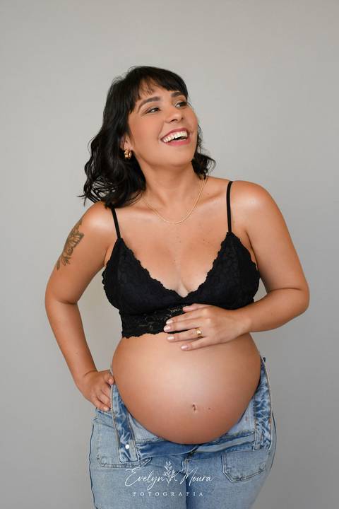 Ensaio Lifestyle Gestante - Ensaio Gestante Estúdio - Niterói, Rio de Janeiro - Evelyn Moura Fotografia - Ensaio de Gestante - Gestante - Newborn - Ensaio em casa - Doce gestar - ensaio estúdio gestante - parto - maternidade'