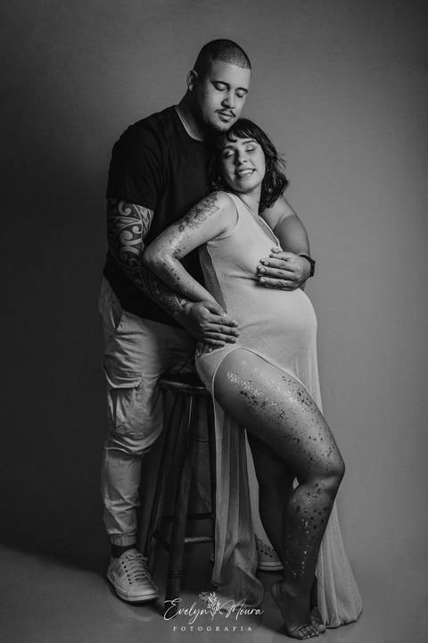 Ensaio Lifestyle Gestante - Ensaio Gestante Estúdio - Niterói, Rio de Janeiro - Evelyn Moura Fotografia - Ensaio de Gestante - Gestante - Newborn - Ensaio em casa - Doce gestar - ensaio estúdio gestante - parto - maternidade'