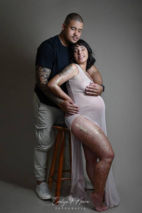 Ensaio Lifestyle Gestante - Ensaio Gestante Estúdio - Niterói, Rio de Janeiro - Evelyn Moura Fotografia - Ensaio de Gestante - Gestante - Newborn - Ensaio em casa - Doce gestar - ensaio estúdio gestante - parto - maternidade'