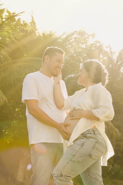 Ensaio Lifestyle Gestante - Ensaio Gestante Estúdio - Niterói, Rio de Janeiro - Evelyn Moura Fotografia - Ensaio de Gestante - Gestante - Newborn - Ensaio em casa - Doce gestar - ensaio estúdio gestante - parto - maternidade'