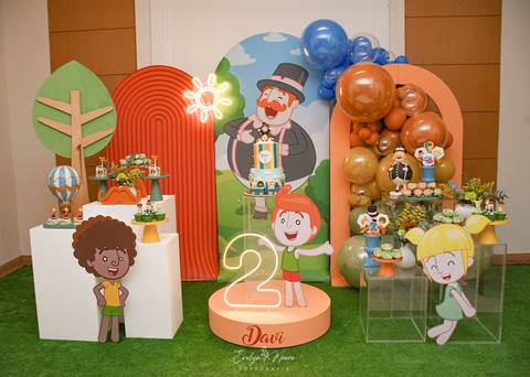 Festa Infantil - Evelyn Moura Fotografia - Fotografia em Niterói, Rio de Janeiro - casa de festa - decoração - decoração de festa - festa colorida- docinhos - bolo - criança - crianças - festa linda - mundo bita - bolo e guaraná - festa em niterói '