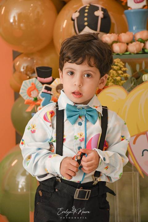 Festa Infantil - Evelyn Moura Fotografia - Fotografia em Niterói, Rio de Janeiro - casa de festa - decoração - decoração de festa - festa colorida- docinhos - bolo - criança - crianças - festa linda - mundo bita - bolo e guaraná - festa em niterói '