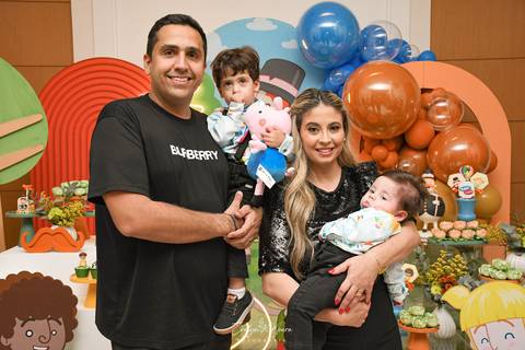 Festa Infantil - Evelyn Moura Fotografia - Fotografia em Niterói, Rio de Janeiro - casa de festa - decoração - decoração de festa - festa colorida- docinhos - bolo - criança - crianças - festa linda - mundo bita - bolo e guaraná - festa em niterói '