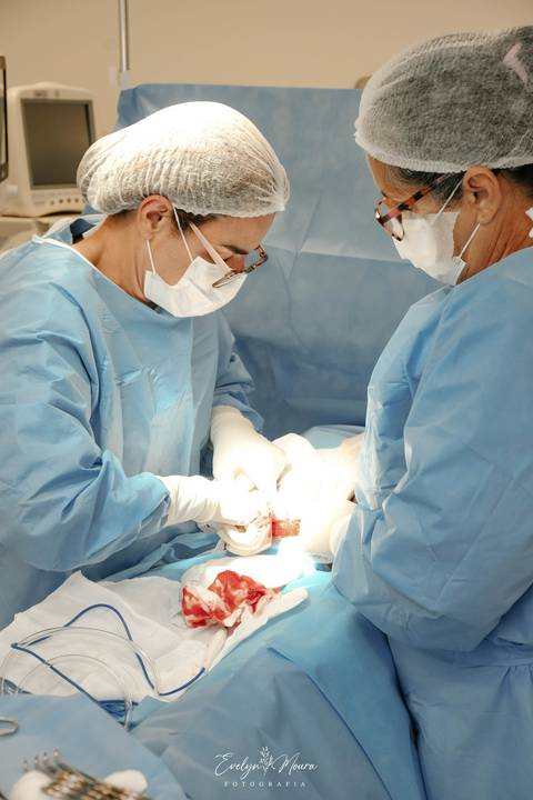 Fotografia de Parto - Newborn - Evelyn Moura Fotografia em Niterói, Rio de Janeiro - ensaio infantil - newborn de recém nascido - partos - parto em niteroi - registro de parto - maternidade são francisco - doce nascer - parto humanizado'