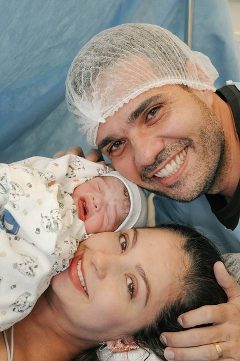 Fotografia de Parto - Newborn - Evelyn Moura Fotografia em Niterói, Rio de Janeiro - ensaio infantil - newborn de recém nascido - partos - parto em niteroi - registro de parto - maternidade são francisco - doce nascer - parto humanizado'