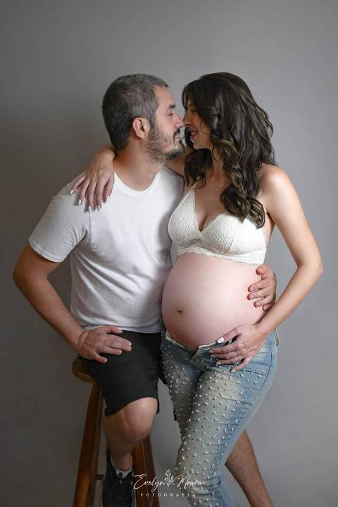 Ensaio Lifestyle Gestante - Ensaio Gestante Estúdio - Niterói, Rio de Janeiro - Evelyn Moura Fotografia - Ensaio de Gestante - Gestante - Newborn - Ensaio em casa - Doce gestar - ensaio estúdio gestante - parto - maternidade - ensaio externo em niterói'