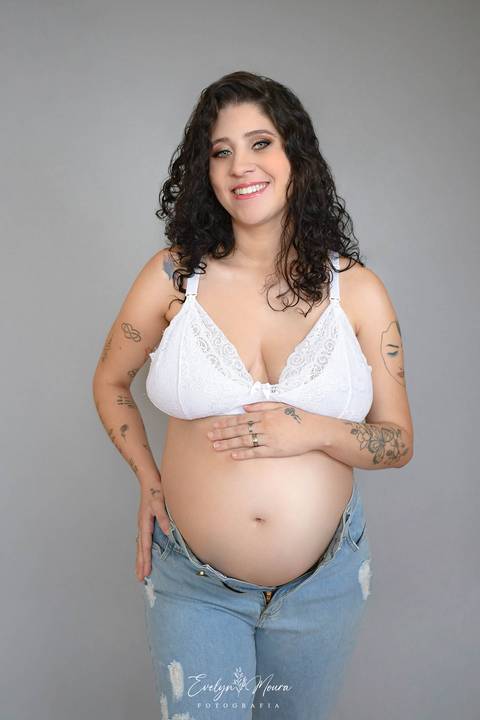 Ensaio Lifestyle Gestante - Ensaio Gestante Estúdio - Niterói, Rio de Janeiro - Evelyn Moura Fotografia - Ensaio de Gestante - Gestante - Newborn - Ensaio em casa - Doce gestar - ensaio estúdio gestante - parto - maternidade - ensaio externo em niterói'