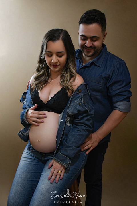 Ensaio Lifestyle Gestante - Ensaio Gestante Estúdio - Niterói, Rio de Janeiro - Evelyn Moura Fotografia - Ensaio de Gestante - Gestante - Newborn - Ensaio em casa - Doce gestar - ensaio estúdio gestante - parto - maternidade - ensaio externo em niterói'