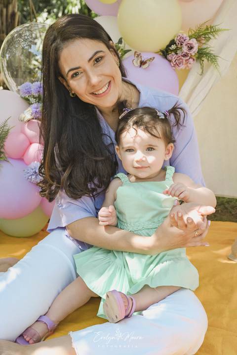 Ensaio de Acompanhamento de bebê. Evelyn Moura Fotografia. Fotógrafa em Niterói, Rio de Janeiro. Newborn. Festa infantil - Smash the cake - Smash the fruit - bebê - ensaio de 1 ano - viral - jardim encantado - festa de aniversário'
