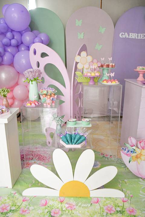 Festa Infantil - Evelyn Moura Fotografia - Fotografia em Niterói, Rio de Janeiro - casa de festa - decoração - decoração de festa - festa colorida- docinhos - bolo - criança - crianças - festa linda - jardim encantado - bolo e guaraná - festa em niterói '