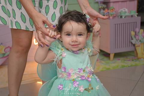 Festa Infantil - Evelyn Moura Fotografia - Fotografia em Niterói, Rio de Janeiro - casa de festa - decoração - decoração de festa - festa colorida- docinhos - bolo - criança - crianças - festa linda - jardim encantado - bolo e guaraná - festa em niterói '