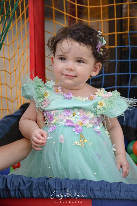 Festa Infantil - Evelyn Moura Fotografia - Fotografia em Niterói, Rio de Janeiro - casa de festa - decoração - decoração de festa - festa colorida- docinhos - bolo - criança - crianças - festa linda - jardim encantado - bolo e guaraná - festa em niterói '