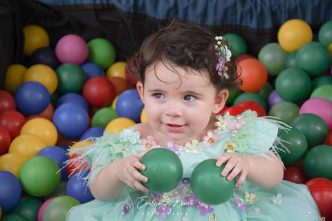 Festa Infantil - Evelyn Moura Fotografia - Fotografia em Niterói, Rio de Janeiro - casa de festa - decoração - decoração de festa - festa colorida- docinhos - bolo - criança - crianças - festa linda - jardim encantado - bolo e guaraná - festa em niterói '