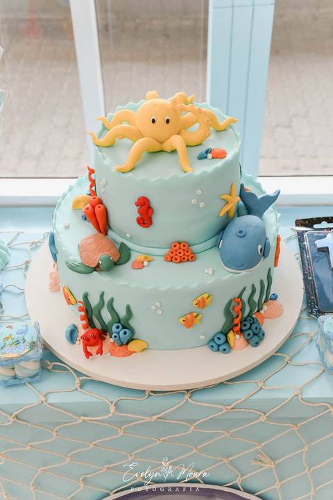 Festa Infantil - Evelyn Moura Fotografia - Fotografia em Niterói, Rio de Janeiro - casa de festa - decoração - decoração de festa - festa colorida- docinhos - bolo - criança - crianças - festa linda - tema fundo do mar - bolo e guaraná - festa em niterói '