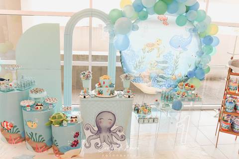 Festa Infantil - Evelyn Moura Fotografia - Fotografia em Niterói, Rio de Janeiro - casa de festa - decoração - decoração de festa - festa colorida- docinhos - bolo - criança - crianças - festa linda - tema fundo do mar - bolo e guaraná - festa em niterói '