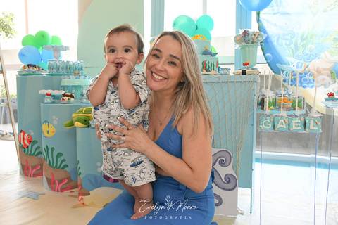 Festa Infantil - Evelyn Moura Fotografia - Fotografia em Niterói, Rio de Janeiro - casa de festa - decoração - decoração de festa - festa colorida- docinhos - bolo - criança - crianças - festa linda - tema fundo do mar - bolo e guaraná - festa em niterói '