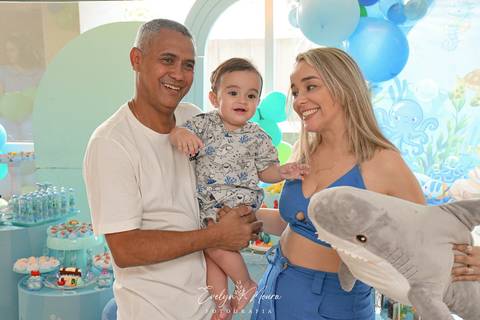 Festa Infantil - Evelyn Moura Fotografia - Fotografia em Niterói, Rio de Janeiro - casa de festa - decoração - decoração de festa - festa colorida- docinhos - bolo - criança - crianças - festa linda - tema fundo do mar - bolo e guaraná - festa em niterói '