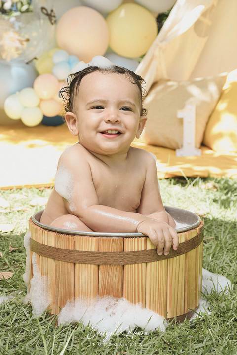 Ensaio de Acompanhamento de bebê. Evelyn Moura Fotografia. Fotógrafa em Niterói, Rio de Janeiro. Newborn. Festa infantil - Smash the cake - Smash the fruit - bebê - ensaio de 1 ano - viral - música - festa de aniversário'