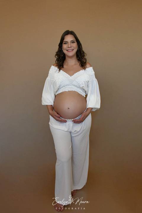 Ensaio Lifestyle Gestante - Ensaio Gestante Estúdio - Niterói, Rio de Janeiro - Evelyn Moura Fotografia - Ensaio de Gestante - Gestante - Newborn - Ensaio em casa - Doce gestar - ensaio estúdio gestante - parto - maternidade - ensaio externo em niterói'