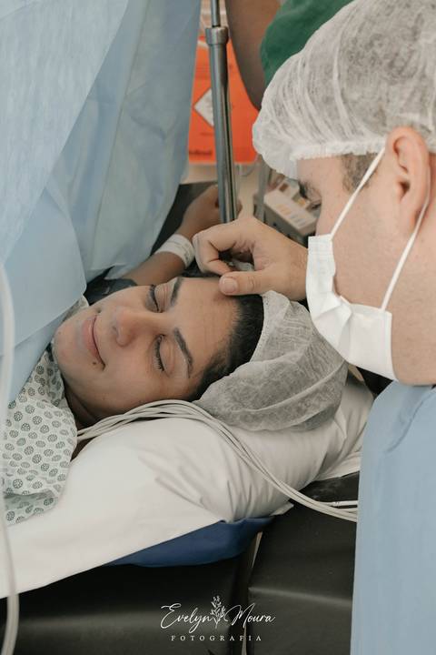 Fotografia de Parto - Newborn - Evelyn Moura Fotografia em Niterói, Rio de Janeiro - ensaio infantil - newborn de recém nascido - partos - parto em niteroi - registro de parto - maternidade são francisco - doce nascer - parto humanizado'