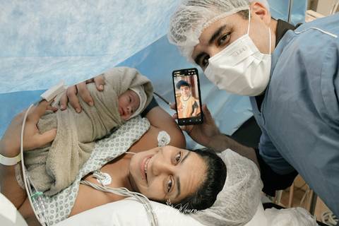 Fotografia de Parto - Newborn - Evelyn Moura Fotografia em Niterói, Rio de Janeiro - ensaio infantil - newborn de recém nascido - partos - parto em niteroi - registro de parto - maternidade são francisco - doce nascer - parto humanizado'