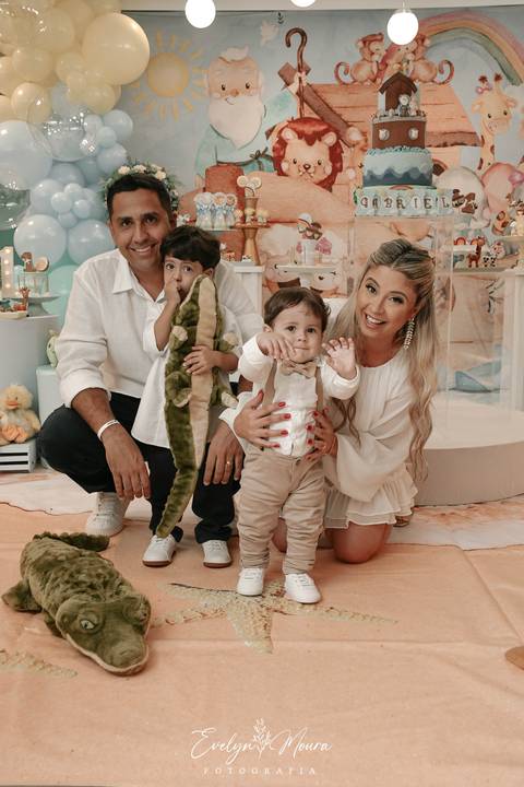 Festa Infantil - Evelyn Moura Fotografia - Fotografia em Niterói, Rio de Janeiro - casa de festa - decoração - decoração de festa - festa colorida- docinhos - bolo - criança - crianças - festa linda - tema arca de nóe  - casa de festa - festa em niterói '