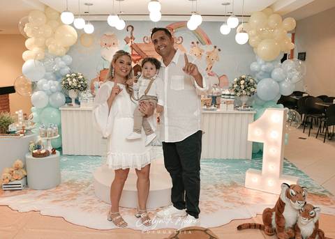 Festa Infantil - Evelyn Moura Fotografia - Fotografia em Niterói, Rio de Janeiro - casa de festa - decoração - decoração de festa - festa colorida- docinhos - bolo - criança - crianças - festa linda - tema arca de nóe  - casa de festa - festa em niterói '