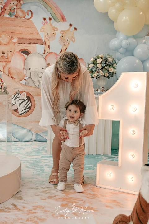 Festa Infantil - Evelyn Moura Fotografia - Fotografia em Niterói, Rio de Janeiro - casa de festa - decoração - decoração de festa - festa colorida- docinhos - bolo - criança - crianças - festa linda - tema arca de nóe  - casa de festa - festa em niterói '