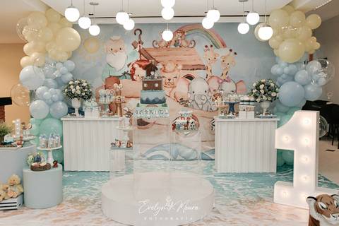 Festa Infantil - Evelyn Moura Fotografia - Fotografia em Niterói, Rio de Janeiro - casa de festa - decoração - decoração de festa - festa colorida- docinhos - bolo - criança - crianças - festa linda - tema arca de nóe  - casa de festa - festa em niterói '