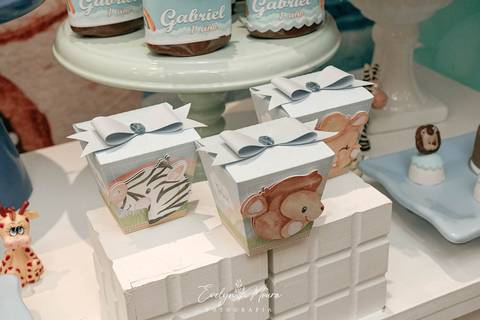 Festa Infantil - Evelyn Moura Fotografia - Fotografia em Niterói, Rio de Janeiro - casa de festa - decoração - decoração de festa - festa colorida- docinhos - bolo - criança - crianças - festa linda - tema arca de nóe  - casa de festa - festa em niterói '