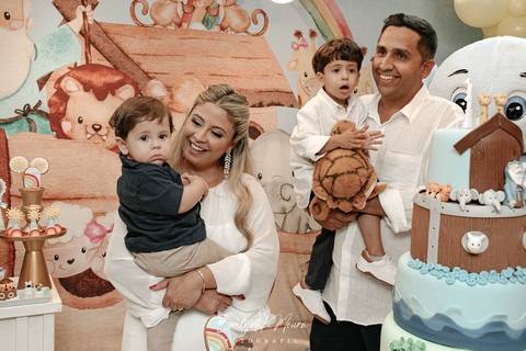 Festa Infantil - Evelyn Moura Fotografia - Fotografia em Niterói, Rio de Janeiro - casa de festa - decoração - decoração de festa - festa colorida- docinhos - bolo - criança - crianças - festa linda - tema arca de nóe  - casa de festa - festa em niterói '